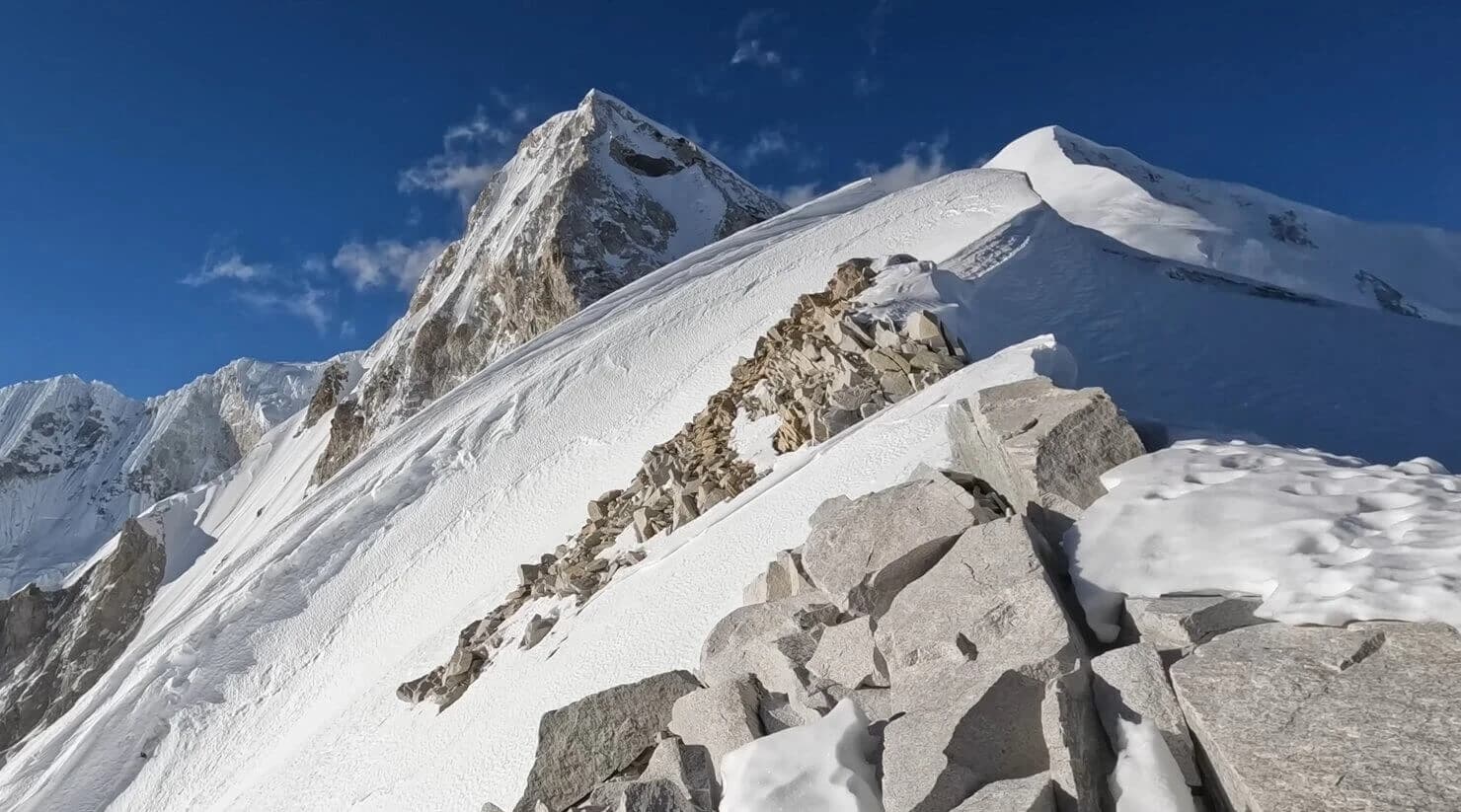 Baruntse Expedition in Nepal