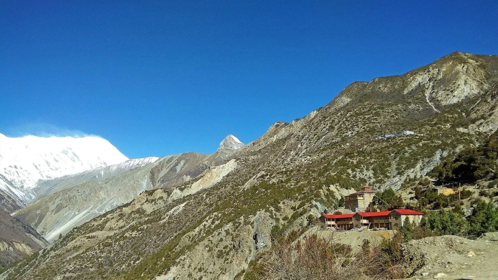 Kanchenjunga Circuit Trek