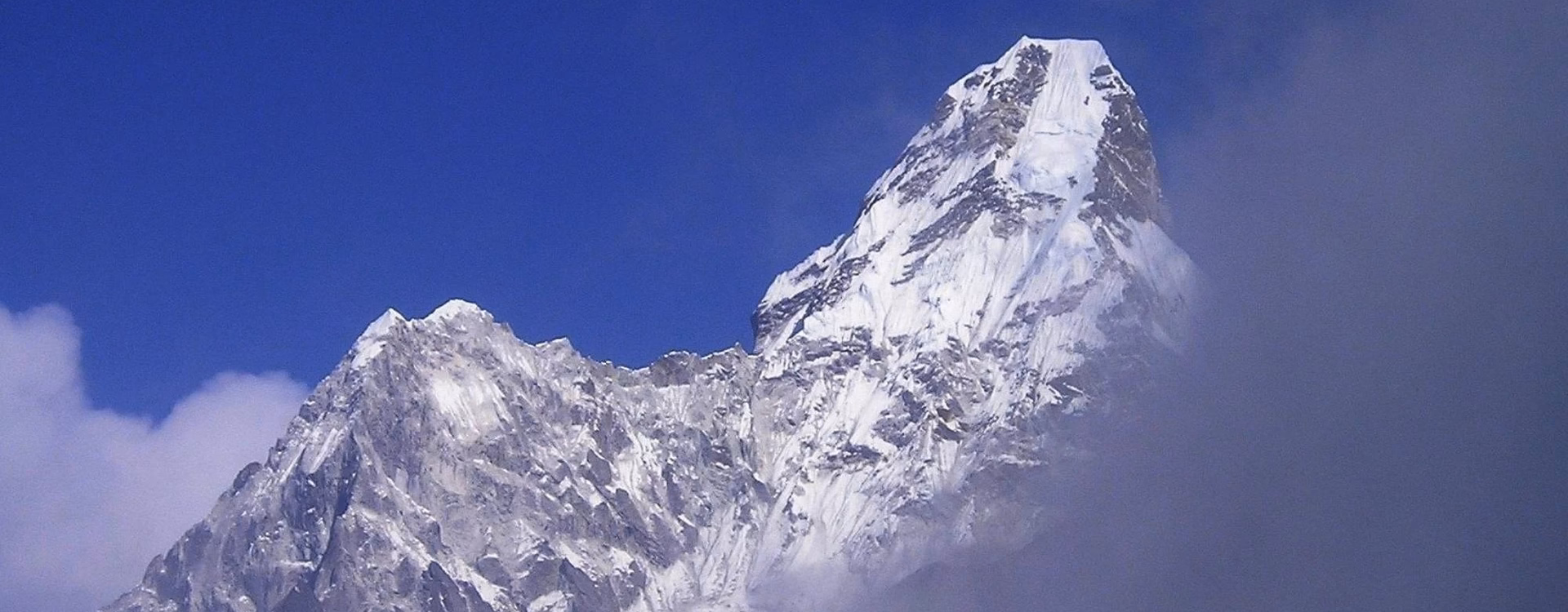 What is the best time to do the Mount Ama Dablam Expedition?