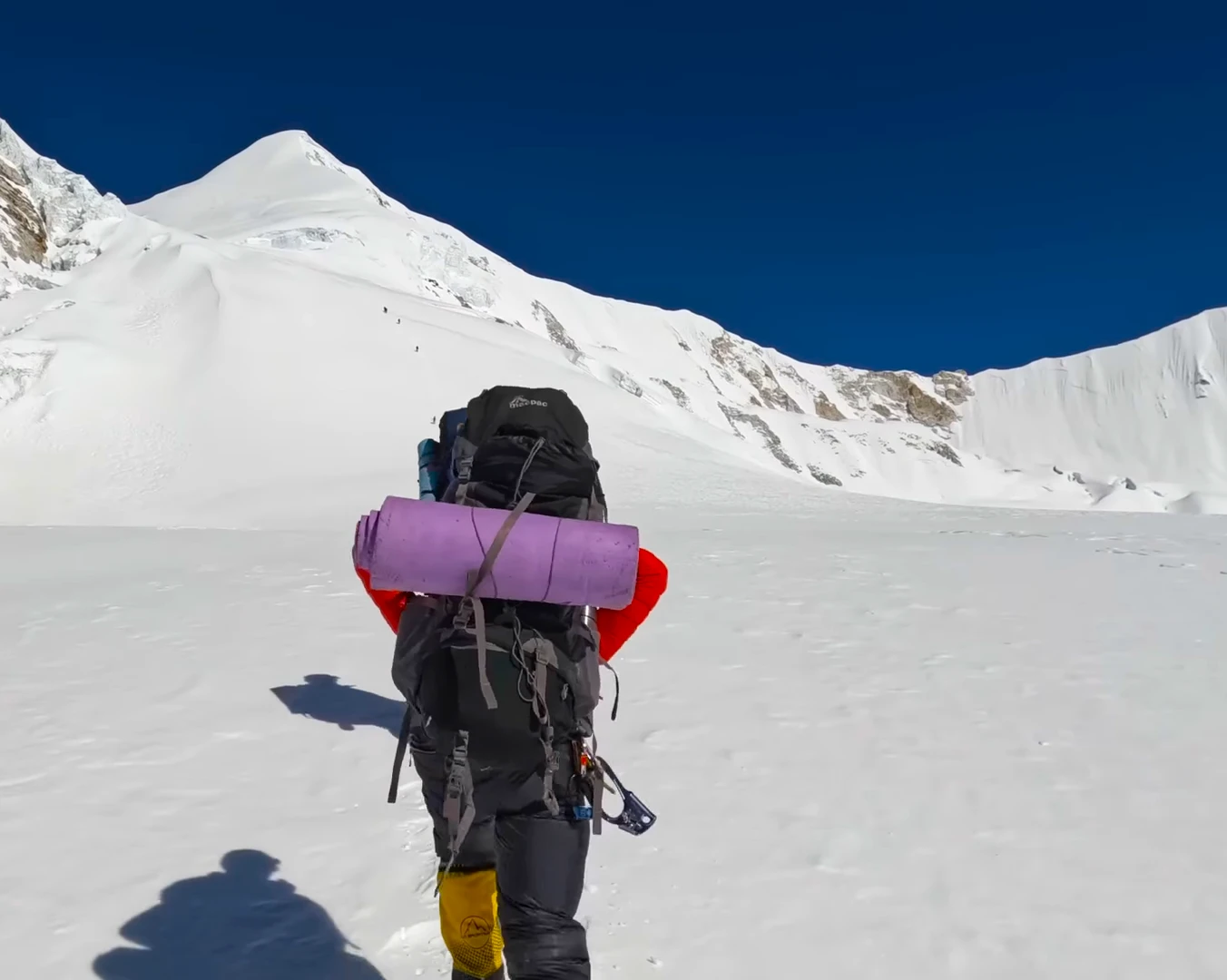 When is the Best Time for Baruntse Expedition? (Season Guide)