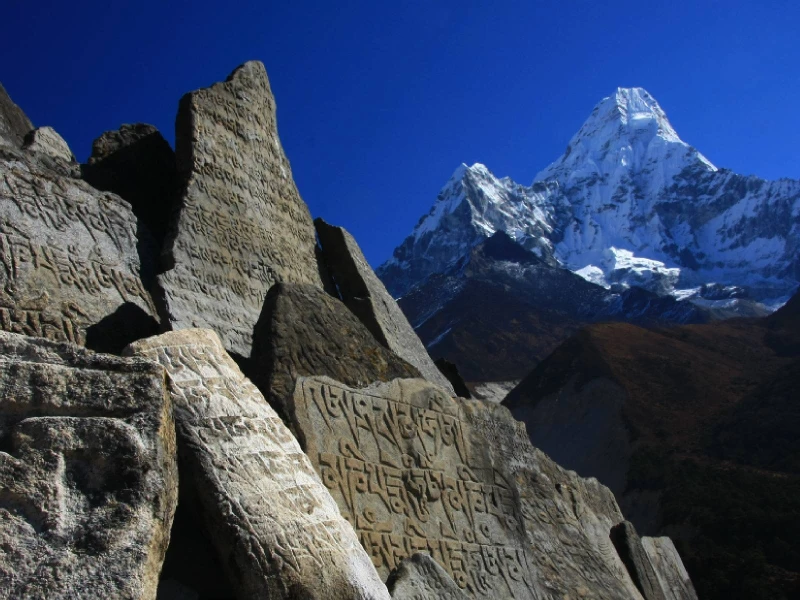 What is the best time to do the Mount Ama Dablam Expedition?