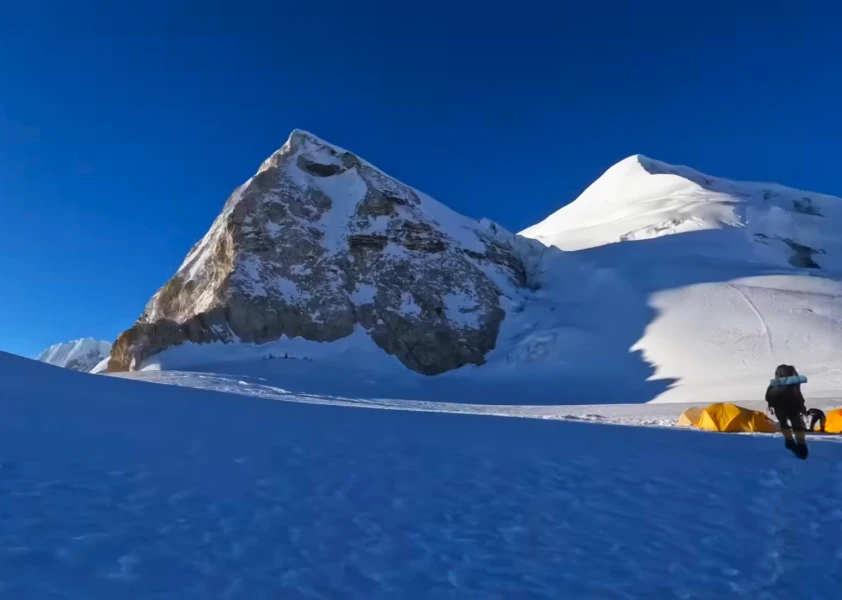 When is the Best Time for Baruntse Expedition? (Season Guide)