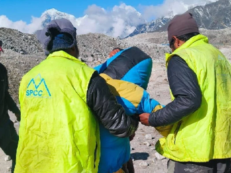 Miracle on Everest: Sherpa Survives Six Days Alone in the Death Zone Without Food, Water, or Oxygen