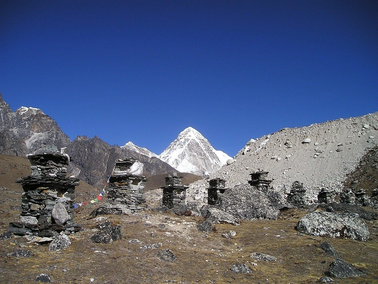 Ama Dablam peak seen at the distance