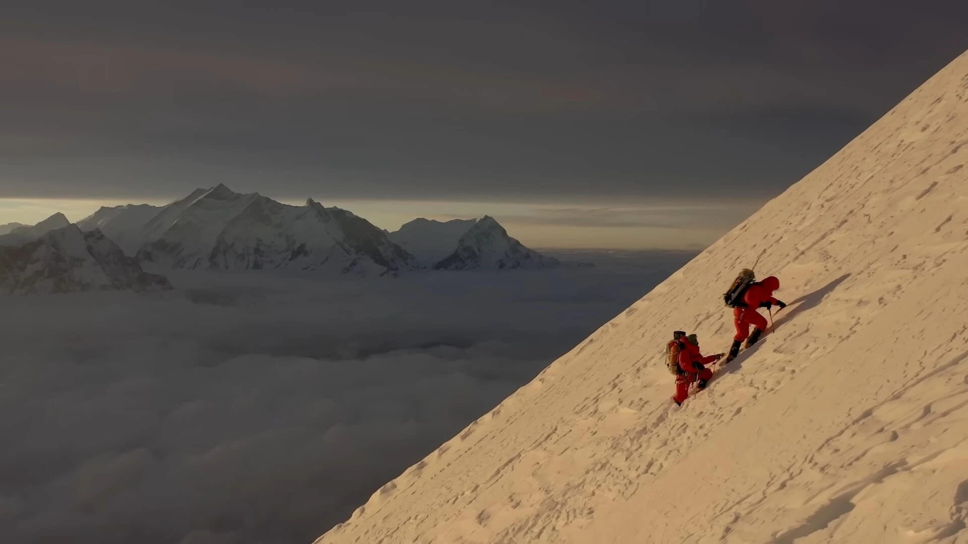 Climber ascending on the Dhaulagiri peak