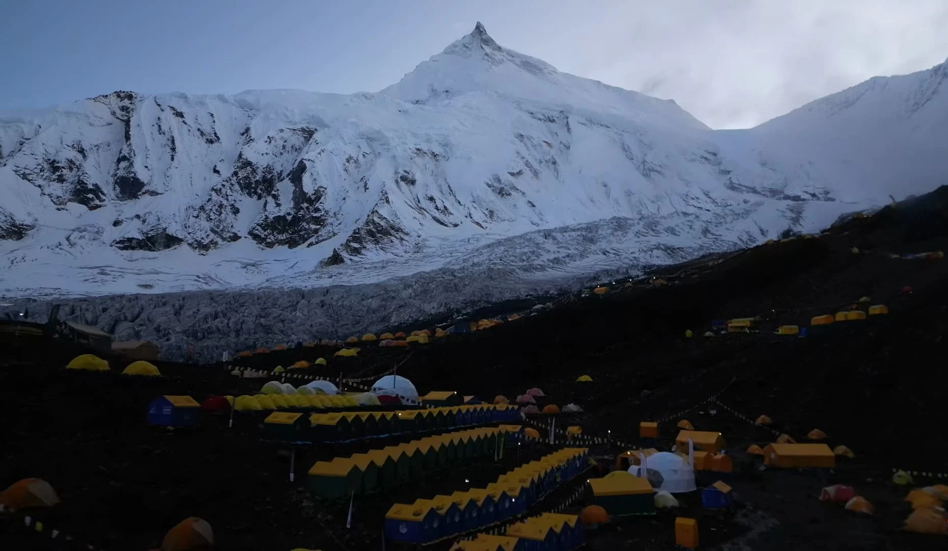 Mount Makalu expeditions
